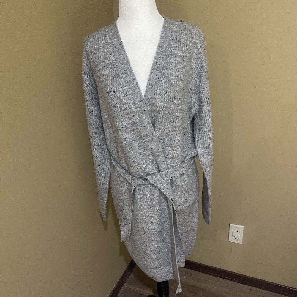 👻🎃CLEARANCE🎃👻 🌟HOST PICK🌟 NWT Joe Fresh cardigan